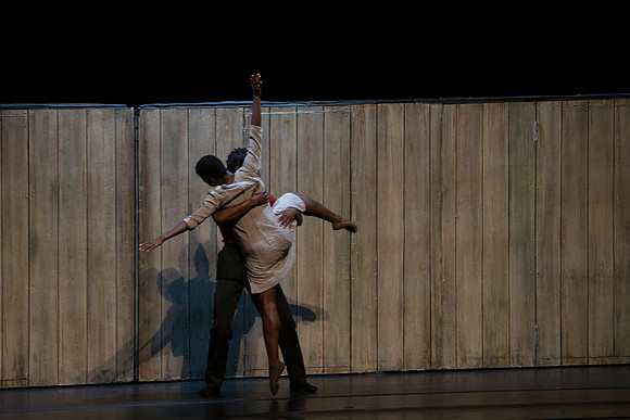20170223_Alvin_Ailey_Walking_Mad_PR_Closeup_G3P1537