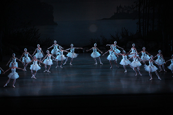 20151114_Swan_Lake_George_Balanchine_Kravis_IMG_6607