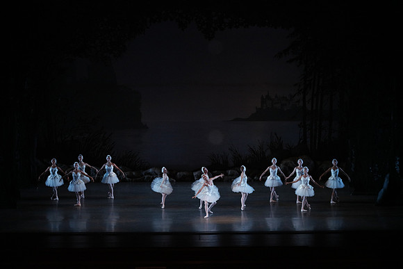 20151022_MCB_Swan_Lake_DR_Arsht__75A8120