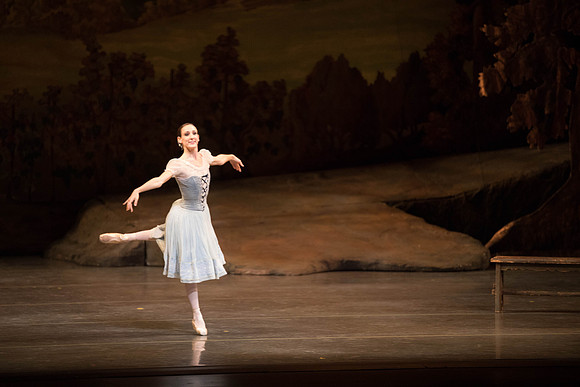 20161022_MCB_Giselle_Act1_2Cast_Tricia_Arsht_Arsht_73A5725