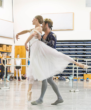 20161013_MCB_Giselle_Act1_Rehersal_Studio9C7C0073