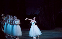 20161022_MCB_Giselle_Act2_2Cast_Tricia_Arsht_73A0076