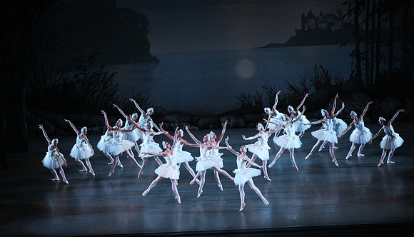 20151114_Swan_Lake_George_Balanchine_Kravis_IMG_6640