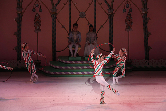 20141229_Nutcracker_WPB_Hoops_CG3P1393