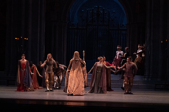 Swan_Lake_Act 3_DR 1 Cast5594