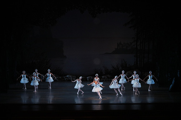20151022_MCB_Swan_Lake_DR_Arsht__75A8116