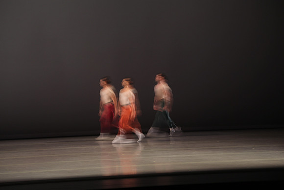 20170113_Glass_Motion_Blur_Samantha_PR_9C7C2231