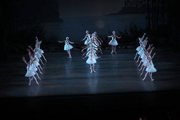 20151114_Swan_Lake_George_Balanchine_Kravis_IMG_6651