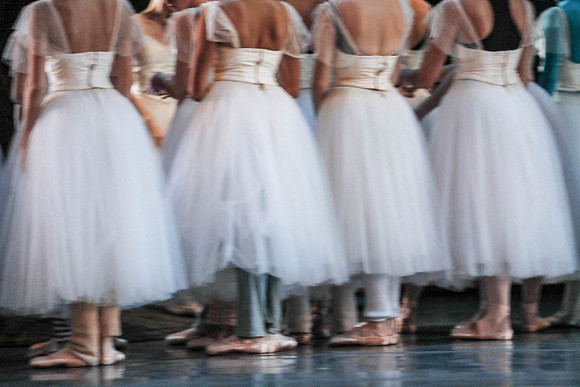 20161020_MCB_Giselle_2Cast_Act2_no Makeup_DRDA_Arsht_73A1441