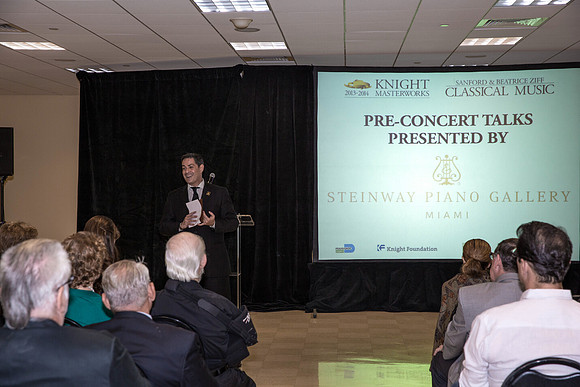 20140228_Detrot_Symphony_Orchestra_20149C7C1602