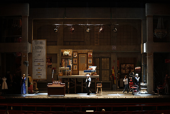 20151112_The_Barber_of_Seville_Backstage_75A8370