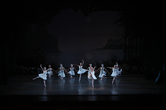 20151022_MCB_Swan_Lake_DR_Arsht__75A8181