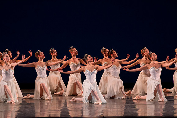 7025_DG_BALLET_IMPERIAL_Balanchine_Tchaikovsky_Miami_City_Ballet_FL_-200610_DG_Bass Harbor, Passagassawakeag_River_ME_MAINE_USA_2006_AL1B1497