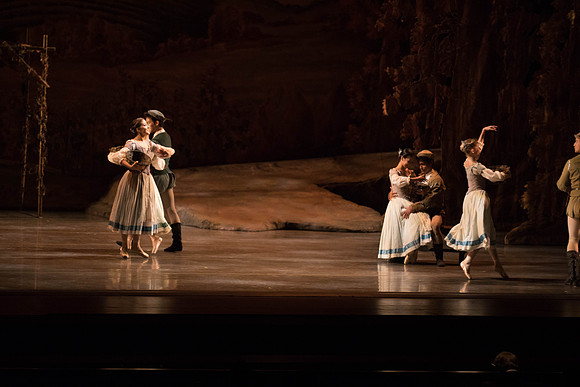 20161022_MCB_Giselle_Act1_2Cast_Tricia_Arsht_Arsht_73A5532