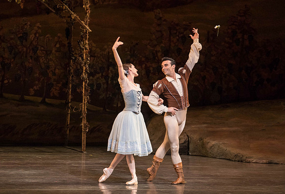 20161022_MCB_Giselle_Act1_2Cast_Tricia_Arsht_Arsht_73A5901