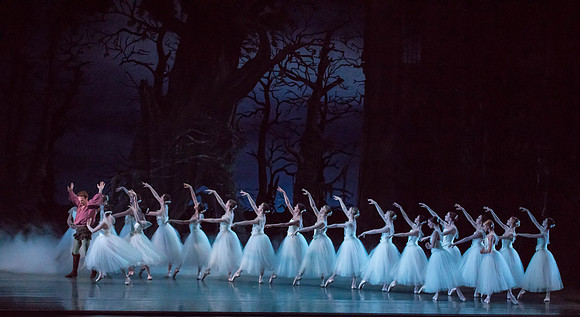 20161022_MCB_Giselle_Act2_2Cast_Tricia_Arsht_73A9493