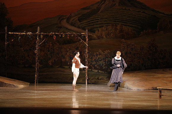 20161020_MCB_Giselle_Act1_2Cast_DR_No Makeup_Arsht_75A0111