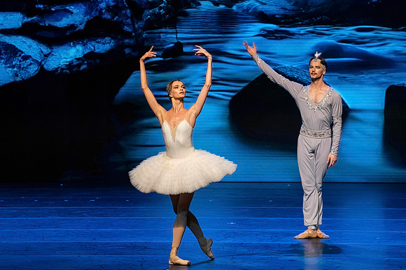 20241026_untitled20241026_Pas de deux from La bayadere__DSC2579