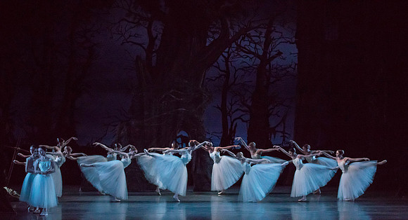 20161022_MCB_Giselle_Act2_2Cast_Tricia_Arsht_73A0476