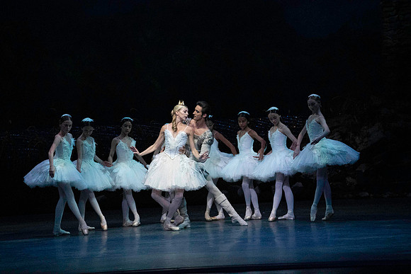 20240417_Swan_Lake_Act 4_2_Cast_DSC2947.ARW