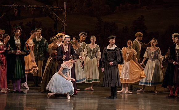 20161022_MCB_Giselle_Act1_2Cast_Tricia_Arsht_Arsht_73A6968