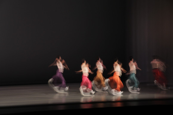 20170113_Glass_Motion_Blur_Samantha_PR_9C7C2265