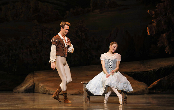 20161020_MCB_Giselle_Act1_DRDA_Arsht_73A3540