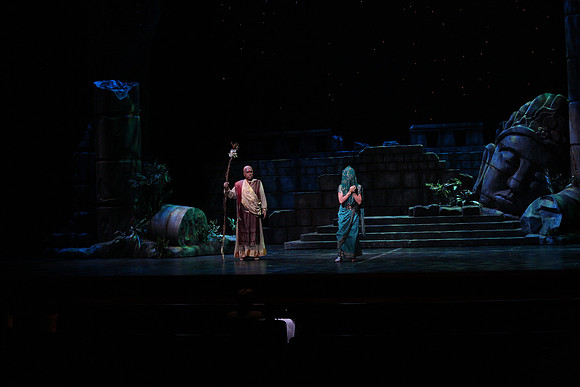 20150226_The_Pearl_Fisher_Act_39C7C1688