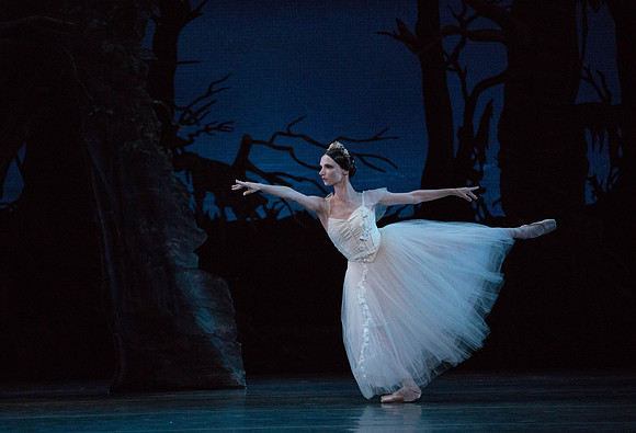 20161021_MCB_Giselle_Cast1_Act2__73A6019