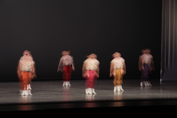 20170113_Glass_Motion_Blur_Samantha_PR_9C7C2286