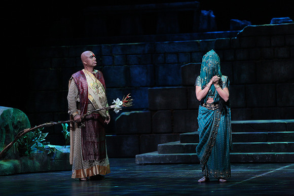 20150226_The_Pearl_Fisher_Act_39C7C1677