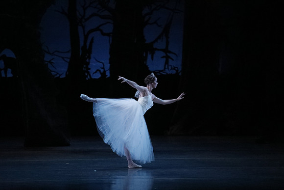 20161023_MCB_Giselle_Act2_3Cast_Jennifer_Laurent_Arsht__73A4973