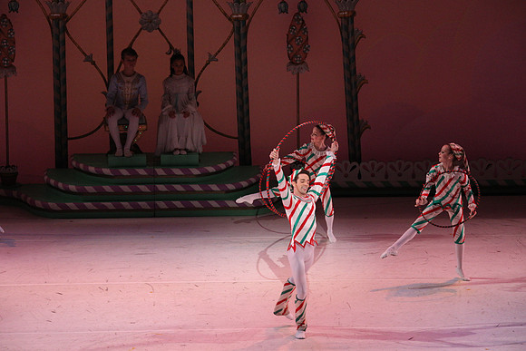 20141229_Nutcracker_WPB_Hoops_CG3P1400