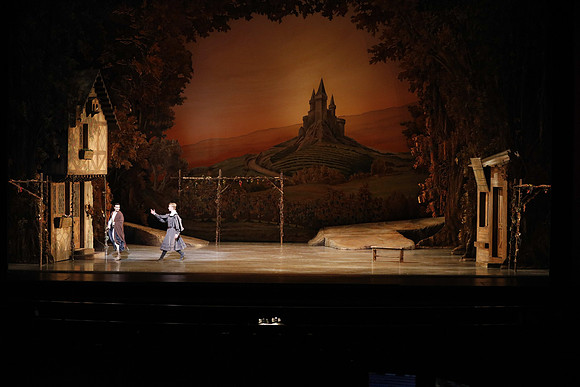 20161020_MCB_Giselle_Act1_2Cast_DR_No Makeup_Arsht_75A0057