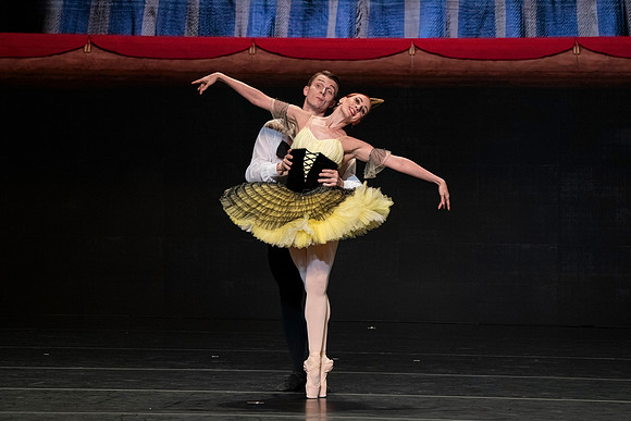 20241026_untitled20241026_Pas de deux from Harlequinade__DSC3327