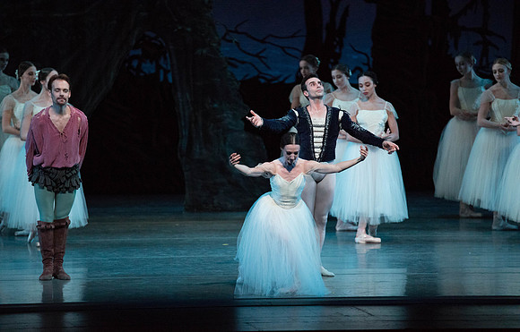 20161022_MCB_Giselle_Act2_2Cast_Tricia_Arsht_73A0926