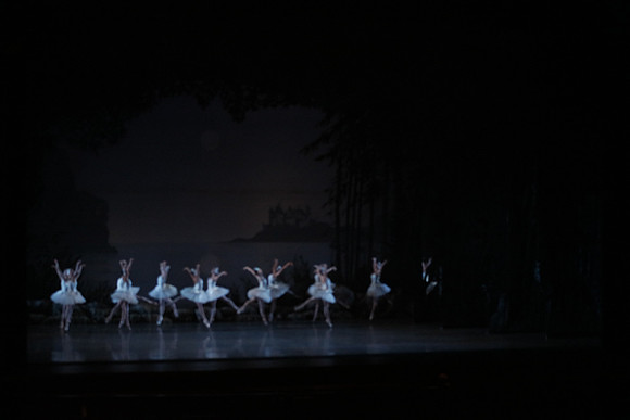 20151023_MCB_Swan_Lake_Prefomance_Arsht__75A2453