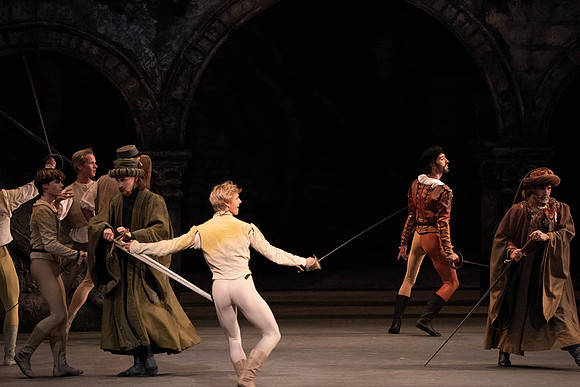 20221023_Romeo_And_Juliet_3Cast__DSC4887