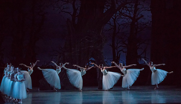 20161022_MCB_Giselle_Act2_2Cast_Tricia_Arsht_73A0467