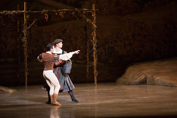 20161022_MCB_Giselle_Act1_2Cast_Tricia_Arsht_Arsht_73A5621