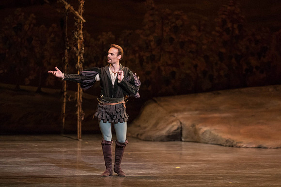 20161022_MCB_Giselle_Act1_2Cast_Tricia_Arsht_Arsht_73A5556