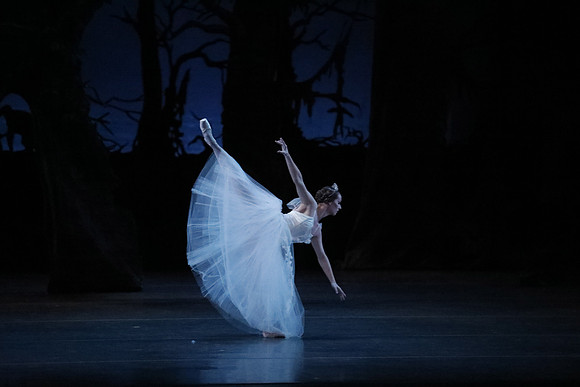 20161023_MCB_Giselle_Act2_3Cast_Jennifer_Laurent_Arsht__73A4978