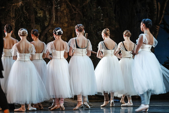 20161020_MCB_Giselle_2Cast_Act2_no Makeup_DRDA_Arsht_73A1506