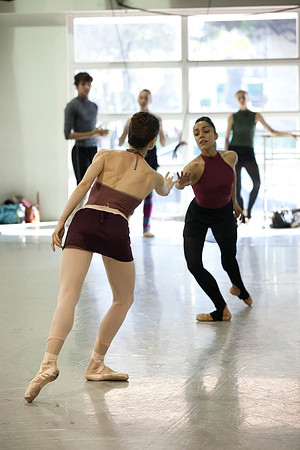 7065B_DG_Studio_Rehersal_Synphonic_Dance_Alexie_Ratmansky_MCB_FL_IMG_0714