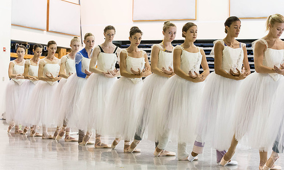 20161013_MCB_Giselle_Act1_Rehersal_Studio9C7C0042