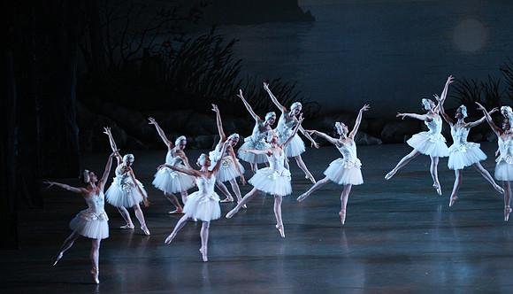20151114_Swan_Lake_George_Balanchine_Kravis_IMG_6637