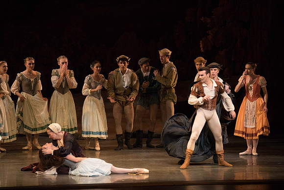 20161022_MCB_Giselle_Act1_2Cast_Tricia_Arsht_73A9422