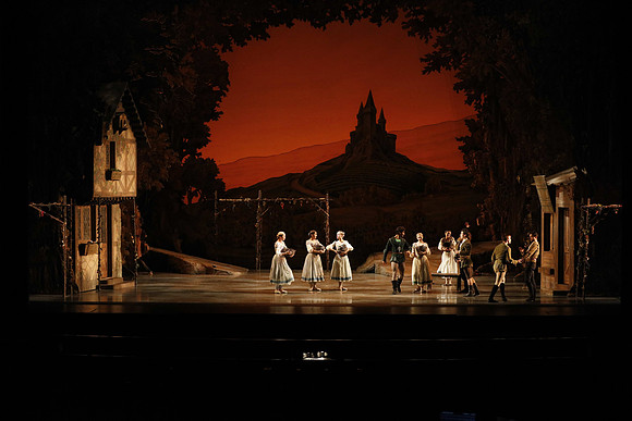 20161020_MCB_Giselle_Act1_2Cast_DR_No Makeup_Arsht_75A0018