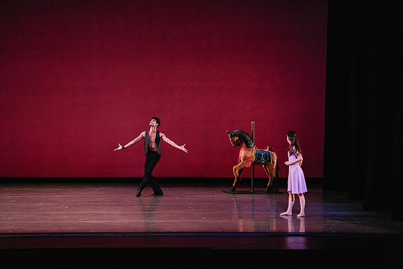 20170112_Carousel_Pas_de_Deux_Wide_DR_MCB_Arsht_9C7C3405
