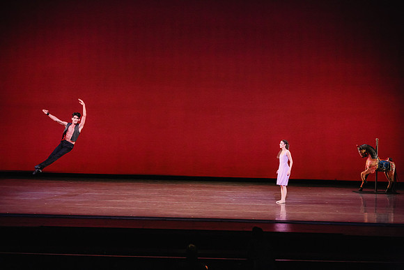 20170112_Carousel_Pas_de_Deux_Wide_DR_MCB_Arsht_9C7C3514